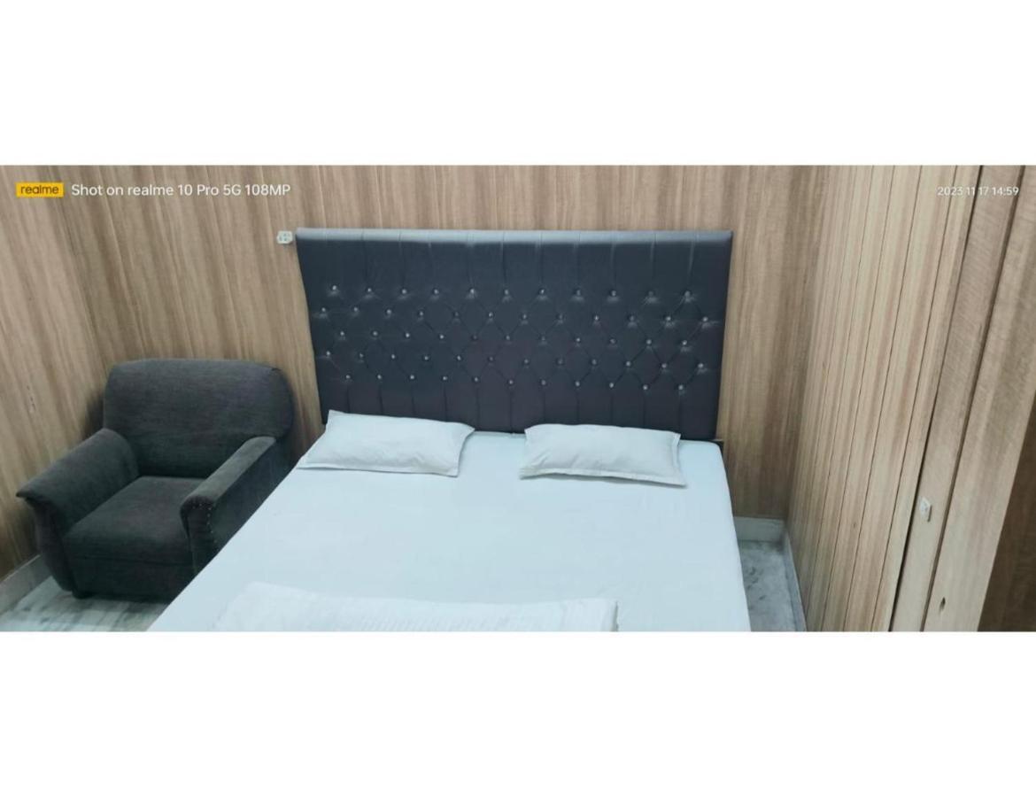 Shivam Hotel, Gorakhpur Esterno foto