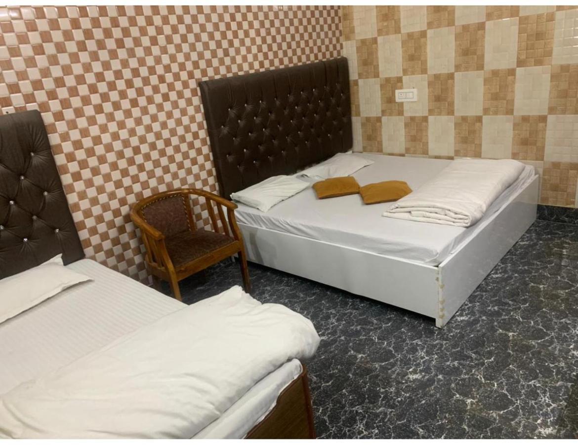 Shivam Hotel, Gorakhpur Esterno foto