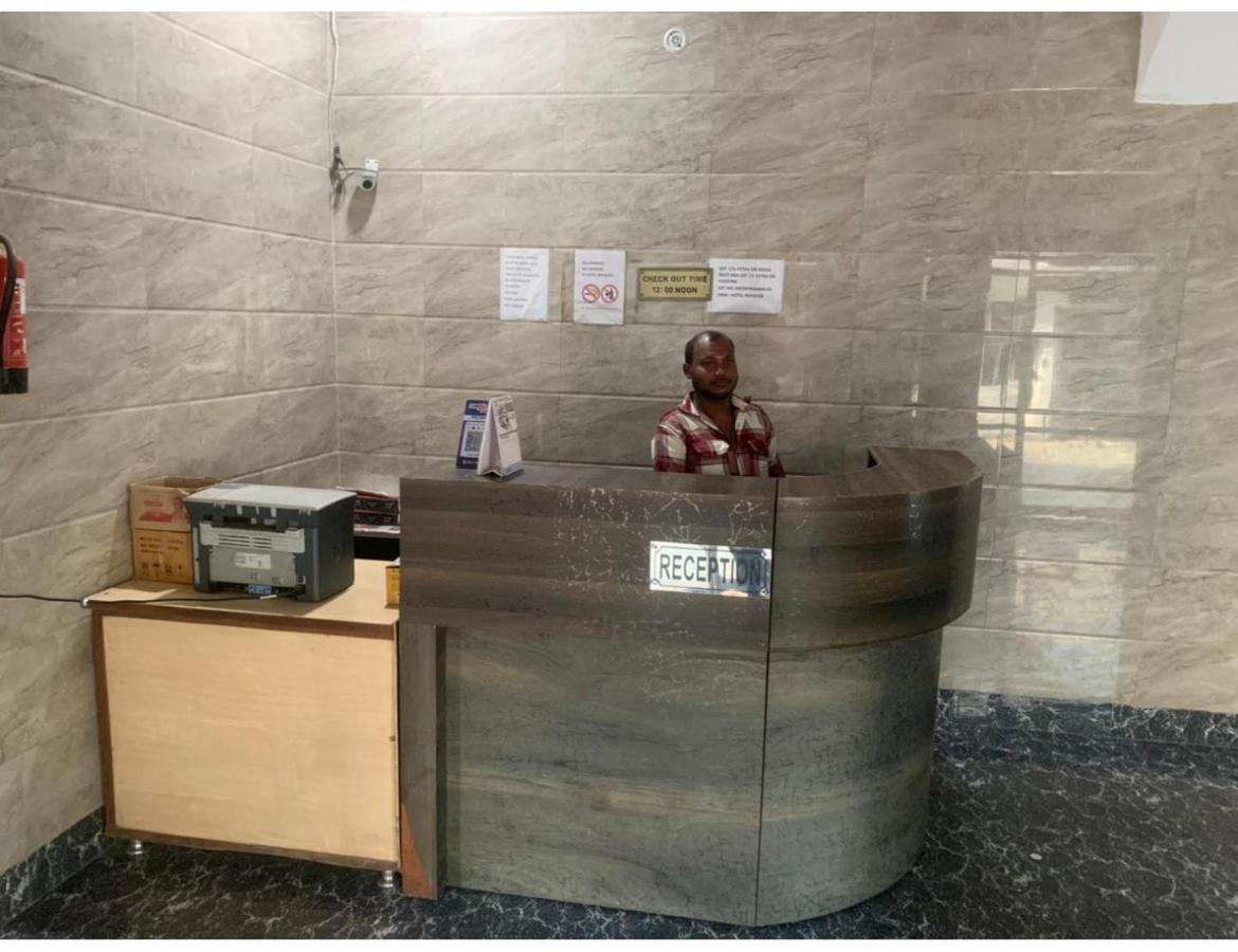 Shivam Hotel, Gorakhpur Esterno foto